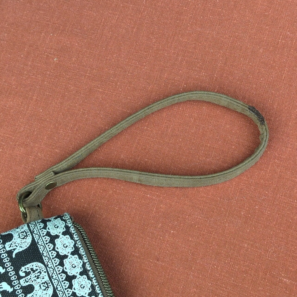Jac & Annie Elephant Clutch - Picture 14 of 16